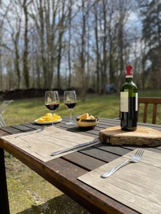 Gite Les Reculons Au Pied Du Lac Les Midoux Kültér fotó